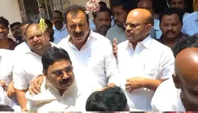 పిఠాపురంలో ఉద్రిక్తత